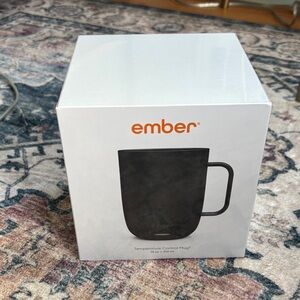 NWT SEALED BOX Ember Black Temperature Control Mug2